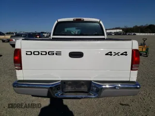 2001 Dodge Dakota Sport with VIN 1B7GG2AN61S160471, listed as a Copart auction lot 88824105 with 199,697 mi miles and Clean Title. Bid and sale history available at carsss.com. Image 6.
