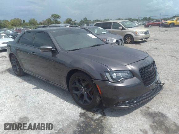 2021 Chrysler 300 with VIN 2C3CCABG5MH550210, listed as a IAAI auction lot 37195041 with 41,000 mi miles. Bid and sale history available at carsss.com. Image 1.
