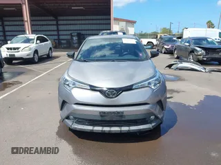 2018 Toyota C-HR XLE z VIN NMTKHMBX5JR009504, wystawiony jako IAAI lot #41776136 z przebiegiem 63 795 mil mil oraz . Historia ofert i sprzedaży dostępna na DreamBid. Obrazek 12.