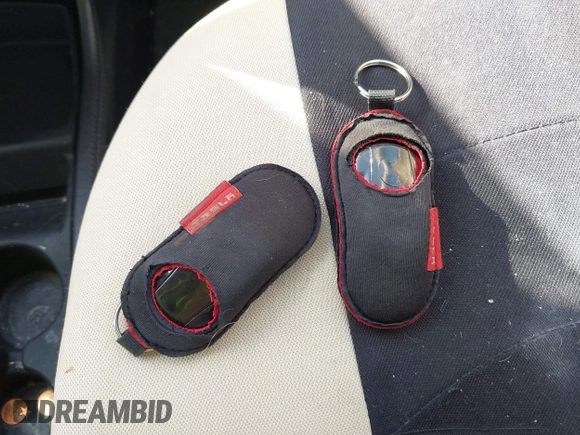 2013 Tesla Model S Performance с VIN 5YJSA1CP1DFP06681, выставлен на аукционе IAAI как лот 42438892 с пробегом 108 926 миль миль и . История ставок и продаж доступна на DreamBid. Изображение 11.