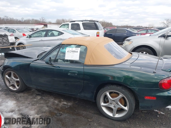 2001 Mazda MX-5 Miata z VIN JM1NB353510216609, wystawiony jako IAAI lot #41298866 z przebiegiem 183 388 mil mil oraz . Historia ofert i sprzedaży dostępna na DreamBid. Obrazek 14.