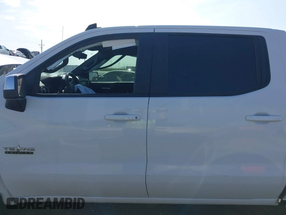 2021 Chevrolet Silverado 1500 LT with VIN 3GCUYDED3MG419698, listed as a IAAI auction lot 42339219 with 45,052 mi miles and . Bid and sale history available at DreamBid. Image 15.