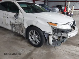 2009 Acura TL Tech with VIN 19UUA86509A008303, listed as a IAAI auction lot 41076598 with 253,434 mi miles. Bid and sale history available at carsss.com. Image 6.