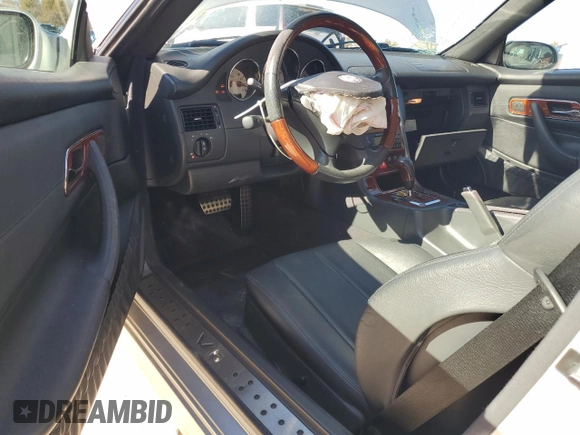 2003 Mercedes-Benz SLK 320 with VIN WDBKK65F83F276025, listed as a Copart auction lot 76887044 with 38,423 mi miles and Salvage title. Bid and sale history available at DreamBid. Image 8.