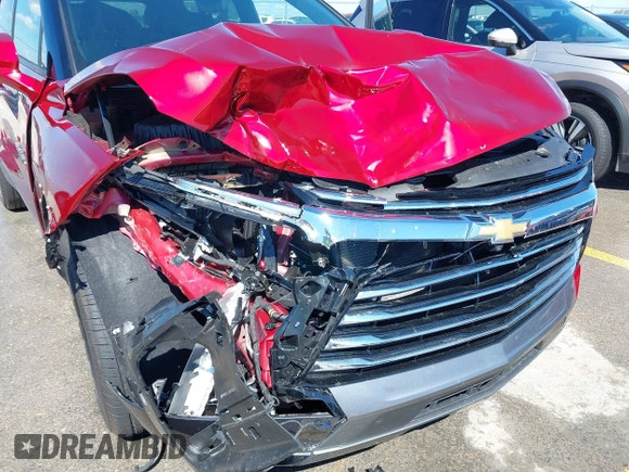 2025 Chevrolet Blazer Premier with VIN 3GNKBLR41SS117549, listed as a IAAI auction lot 42221848 with 4,264 mi miles and . Bid and sale history available at DreamBid. Image 6.