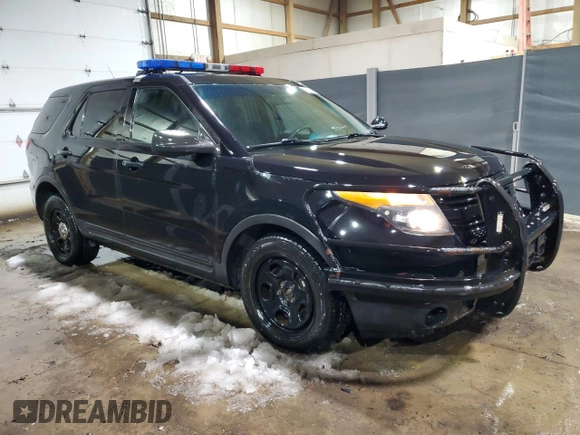 2015 Ford Utility Police Interceptor with VIN 1FM5K8AR4FGC26968, listed as a Copart auction lot 89174695 with 237,942 mi miles and Clean Title. Bid and sale history available at carsss.com. Image 4.