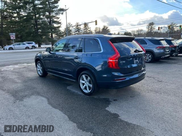 2023 Volvo XC90 Core with VIN YV4L12PV0P1948505, listed as a Copart auction lot 48177535 with 98,270 mi miles and Clean Title. Bid and sale history available at carsss.com. Image 3.