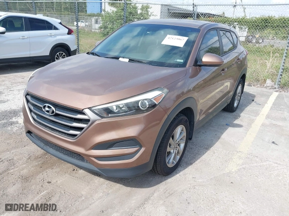 2016 Hyundai Tucson SE with VIN KM8J23A4XGU180300, listed as a IAAI auction lot 42123067 with 123,804 mi miles. Bid and sale history available at carsss.com. Image 17.