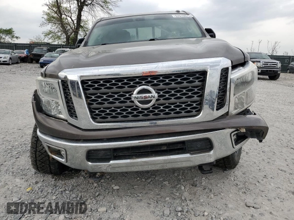 2017 Nissan Titan Platinum Reserve z VIN 1N6BA1F48HN513661, wystawiony jako Copart lot #53576075 z przebiegiem 93 430 mil mil oraz Szkoda całkowita • Salvage title. Historia ofert i sprzedaży dostępna na DreamBid. Obrazek 5.