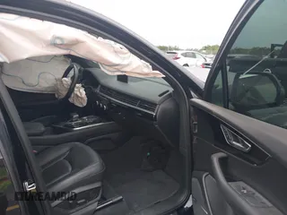 2018 Audi Q7 Premium Plus with VIN WA1LAAF75JD000651, listed as a IAAI auction lot 42406820 with Not provided miles and . Bid and sale history available at DreamBid. Image 5.