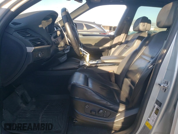 2010 BMW X5 M z VIN 5YMGY0C55ALK25276, wystawiony jako Copart lot #46644085 z przebiegiem 190 499 mil mil oraz Szkoda całkowita • Salvage title. Historia ofert i sprzedaży dostępna na DreamBid. Obrazek 7.