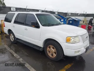 2003 Ford Expedition Eddie Bauer with VIN 1FMPU18L63LB22528, listed as a IAAI auction lot 41739859 with 171,670 mi miles. Bid and sale history available at carsss.com. Image 1.
