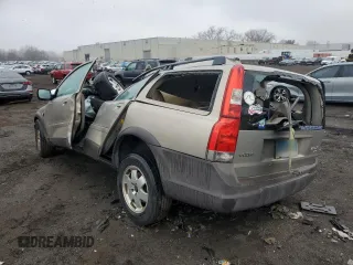 2001 Volvo V70 with VIN YV1SZ58D111012327, listed as a Copart auction lot 49715295 with 0 mi miles and Salvage Title. Bid and sale history available at carsss.com. Image 2.