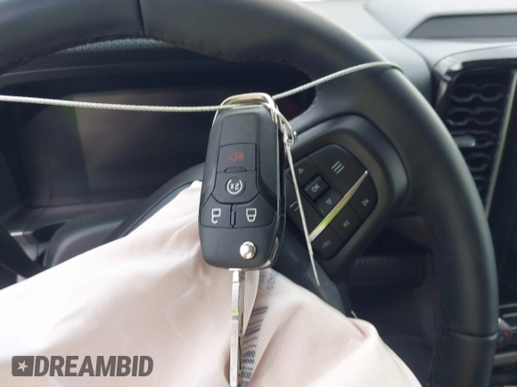 2024 Ford Ranger XLT with VIN 1FTER4GH0RLE60866, listed as a IAAI auction lot 42116104 with 10,074 mi miles and . Bid and sale history available at DreamBid. Image 11.