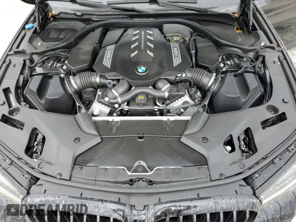 2022 BMW 5 Series M550i xDrive z VIN WBA13BK02NCH74485, wystawiony jako Copart lot #78734134 z przebiegiem 35 332 mil mil oraz Szkoda całkowita • Salvage title. Historia ofert i sprzedaży dostępna na DreamBid. Obrazek 12.