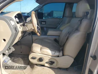 2006 Ford F-150 XL z VIN 1FTPX12V76KD62803, wystawiony jako Copart lot #61134105 z przebiegiem 214 290 mil mil oraz Szkoda całkowita • Salvage title. Historia ofert i sprzedaży dostępna na DreamBid. Obrazek 7.
