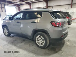 2018 Jeep Compass Sport z VIN 3C4NJCAB7JT240638, wystawiony jako Copart lot #58987085 z przebiegiem 70 310 mil mil oraz Szkoda całkowita • Salvage title. Historia ofert i sprzedaży dostępna na DreamBid. Obrazek 2.