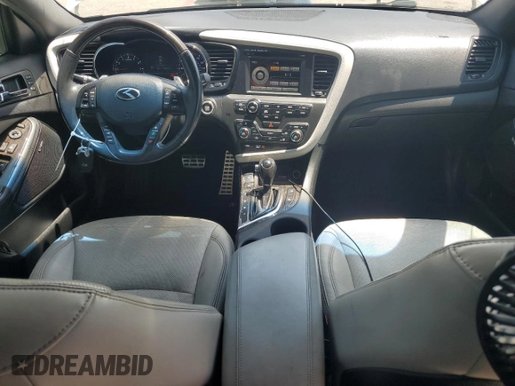 2013 Kia Optima SX z VIN 5XXGR4A60DG193592, wystawiony jako Copart lot #61274435 z przebiegiem 108 251 mil mil oraz Szkoda całkowita • Salvage title. Historia ofert i sprzedaży dostępna na DreamBid. Obrazek 8.