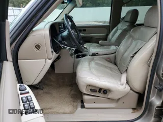 2001 Chevrolet Suburban LT with VIN 3GNEC16T81G165920, listed as a Copart auction lot 74528454 with 275,334 mi miles and Salvage Title. Bid and sale history available at carsss.com. Image 7.