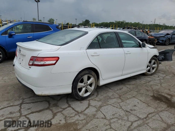 2011 Toyota Camry LE z VIN 4T1BF3EK6BU721532, wystawiony jako Copart lot #56635055 z przebiegiem 184 457 mil mil oraz Szkoda całkowita • Salvage title. Historia ofert i sprzedaży dostępna na DreamBid. Obrazek 3.