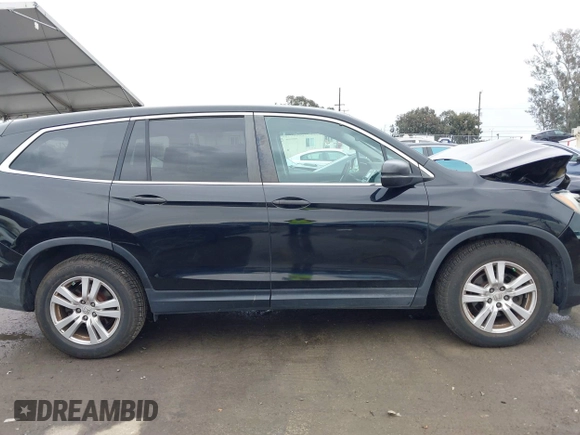 2016 Honda Pilot LX with VIN 5FNYF6H18GB063909, listed as a IAAI auction lot 41778361 with 110,655 mi miles. Bid and sale history available at carsss.com. Image 13.