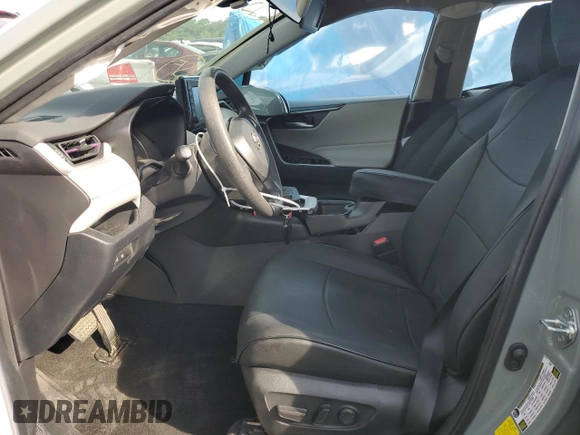 2020 Toyota RAV4 XLE with VIN 2T3W1RFV5LW058717, listed as a Copart auction lot 59592395 with 81,266 mi miles and Salvage title. Bid and sale history available at DreamBid. Image 7.