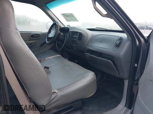 1999 Ford F-150 с VIN 2FTRX17W0XCB16529, выставлен на аукционе IAAI как лот 42040891 с пробегом 186 172 миль миль и . История ставок и продаж доступна на DreamBid. Изображение 5.