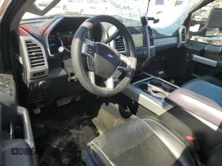 2017 Ford F-250 Lariat z VIN 1FT7W2BT4HEE81000, wystawiony jako Copart lot #54403275 z przebiegiem 125 666 mil mil oraz Czysty tytuł • Clean title. Historia ofert i sprzedaży dostępna na DreamBid. Obrazek 8.
