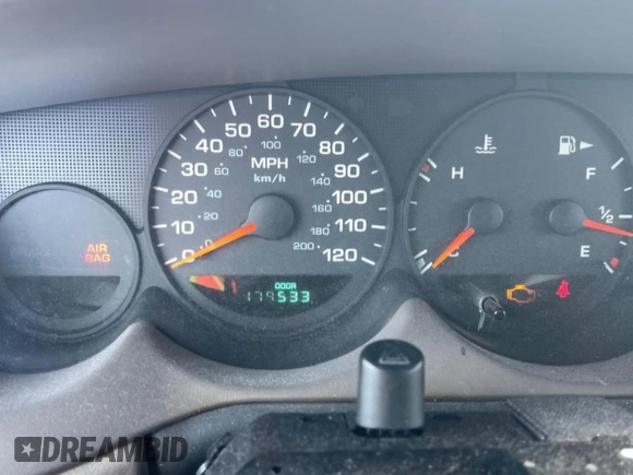 2000 Plymouth Neon Highline z VIN 1P3ES46CXYD631884, wystawiony jako Copart lot #54756005 z przebiegiem 179 533 mil mil oraz Szkoda całkowita • Salvage title. Historia ofert i sprzedaży dostępna na DreamBid. Obrazek 9.