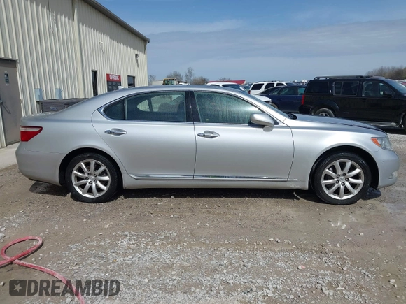 2008 Lexus LS 460 L with VIN JTHGL46F985024402, listed as a IAAI auction lot 41753588 with 167,373 mi miles and . Bid and sale history available at DreamBid. Image 13.