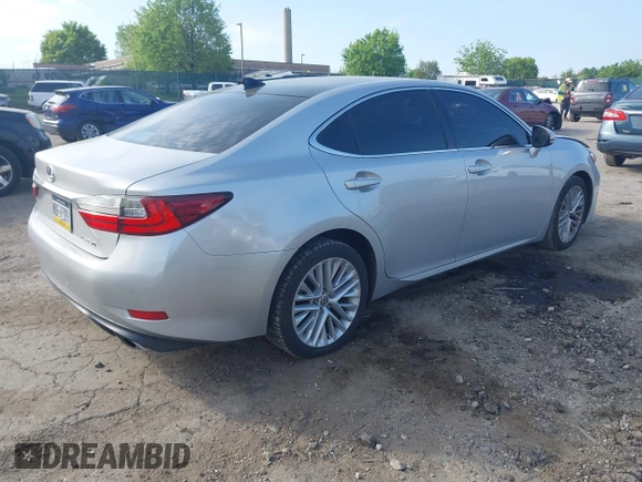 2016 Lexus ES 330 z VIN 58ABK1GG9GU016619, wystawiony jako IAAI lot #42167666 z przebiegiem 135 010 mil mil oraz . Historia ofert i sprzedaży dostępna na DreamBid. Obrazek 4.