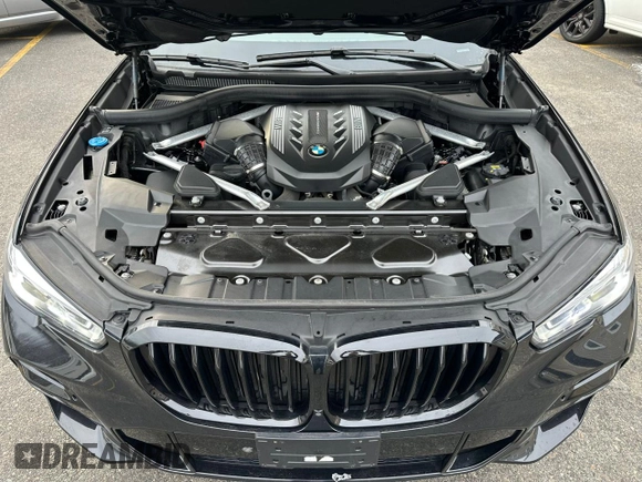 2022 BMW X5 M50i with VIN 5UXJU4C06N9J73373, listed as a Copart auction lot 43706345 with 108,320 mi miles and Clean Title. Bid and sale history available at carsss.com. Image 5.