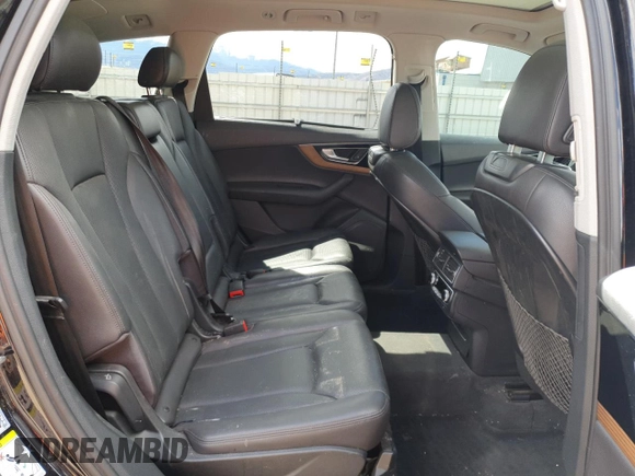2017 Audi Q7 Premium Plus z VIN WA1LAAF71HD009745, wystawiony jako Copart lot #53754885 z przebiegiem 129 993 mil mil oraz Szkoda całkowita • Salvage title. Historia ofert i sprzedaży dostępna na DreamBid. Obrazek 11.