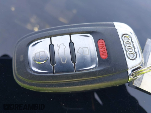 2009 Audi S5 z VIN WAURV78T99A036807, wystawiony jako IAAI lot #42352152 z przebiegiem 122 196 mil mil oraz . Historia ofert i sprzedaży dostępna na DreamBid. Obrazek 11.
