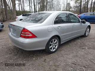 2007 Mercedes-Benz C 280 Luxury with VIN WDBRF92H57F870636, listed as a IAAI auction lot 41810663 with 136,025 mi miles and . Bid and sale history available at DreamBid. Image 4.
