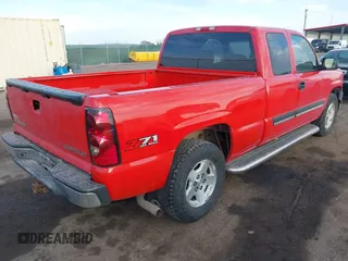 2005 Chevrolet Silverado 1500 Z71 with VIN 1GCEK19B75E124688, listed as a IAAI auction lot 41897171 with 101,547 mi miles and . Bid and sale history available at DreamBid. Image 4.