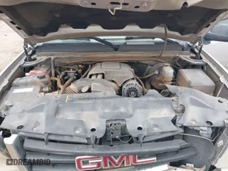 2007 GMC Sierra 1500 SLE1 with VIN 2GTEC19J071605651, listed as a IAAI auction lot 41601256 with 142,130 mi miles. Bid and sale history available at carsss.com. Image 10.