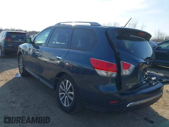 2014 Nissan Pathfinder SV with VIN 5N1AR2MM3EC674423, listed as a IAAI auction lot 41801189 with 184,156 mi miles. Bid and sale history available at carsss.com. Image 3.