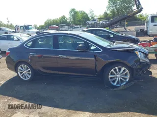 2014 Buick Verano Group z VIN 1G4PS5SK0E4123281, wystawiony jako IAAI lot #42250949 z przebiegiem 132 746 mil mil oraz . Historia ofert i sprzedaży dostępna na DreamBid. Obrazek 14.