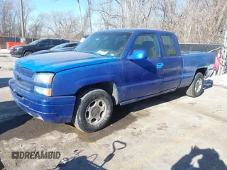 2004 Chevrolet Silverado 1500 Z71 with VIN 1GCEK19T74Z226752, listed as a IAAI auction lot 41378156 with 188,382 mi miles. Bid and sale history available at carsss.com. Image 2.