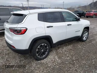 2023 Jeep Compass Sport with VIN 3C4NJDAN0PT516635, listed as a IAAI auction lot 41492162 with 19,315 mi miles and . Bid and sale history available at DreamBid. Image 4.