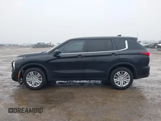 2024 Mitsubishi Outlander ES z VIN JA4J3UA88RZ074065, wystawiony jako IAAI lot #41451179 z przebiegiem 3 338 mil mil oraz . Historia ofert i sprzedaży dostępna na DreamBid. Obrazek 14.