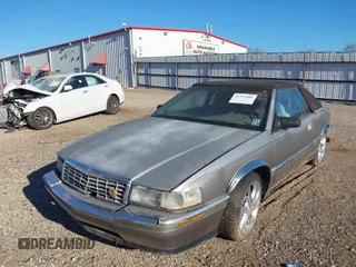 1992 Cadillac Seville z VIN 1G6EL13B2N0612154, wystawiony jako IAAI lot #41757101 z przebiegiem Nie podano mil oraz . Historia ofert i sprzedaży dostępna na DreamBid. Obrazek 12.