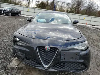 2021 Alfa Romeo Giulia Ti with VIN ZARFANBNXM7641463, listed as a Copart auction lot 42872425 with 47,471 mi miles and Salvage title. Bid and sale history available at DreamBid. Image 5.