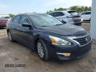 2015 Nissan Altima 2.5 SL with VIN 1N4AL3AP6FN344409, listed as a IAAI auction lot 40576653 with 186,817 mi miles. Bid and sale history available at carsss.com. Image 1.