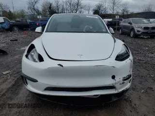 2020 Tesla Model Y Long Range with VIN 5YJYGDEE2LF019133, listed as a Copart auction lot 51773455 with 26,122 mi miles and Salvage Title. Bid and sale history available at DreamBid. Image 5.