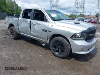2017 Ram 1500 Sport z VIN 1C6RR7MT9HS617785, wystawiony jako IAAI lot #42331391 z przebiegiem 59 153 mil mil oraz . Historia ofert i sprzedaży dostępna na DreamBid. Obrazek 1.