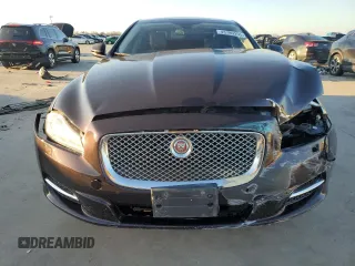 2015 Jaguar XJ Portfolio with VIN SAJWA2GZ7F8V83492, listed as a Copart auction lot 43789355 with 132,020 mi miles and Salvage Title. Bid and sale history available at carsss.com. Image 5.