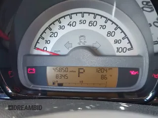 2015 Smart fortwo Passion с VIN WMEEJ3BA7FK802991, выставлен на аукционе IAAI как лот 42672202 с пробегом 45 850 миль миль и . История ставок и продаж доступна на DreamBid. Изображение 7.