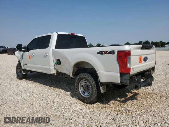 2017 Ford F-350 Platinum with VIN 1FT8W3BTXHEB92195, listed as a Copart auction lot 62408394 with Not Provided miles and Salvage Title. Bid and sale history available at DreamBid. Image 2.